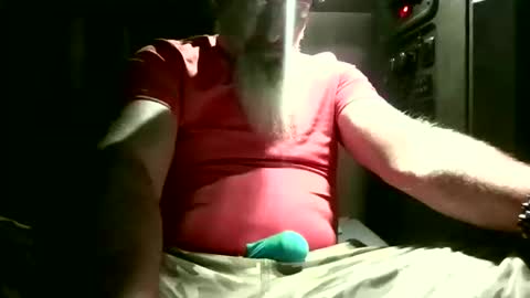 wellhung19781 online show from June 7, 12:43 pm