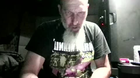 wellhung19781 online show from June 24, 9:44 am