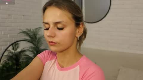 Im Wendy online show from August 4, 12:07 am