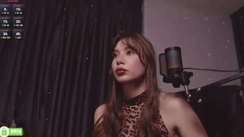 wendyemily online show from July 27, 9:37 am