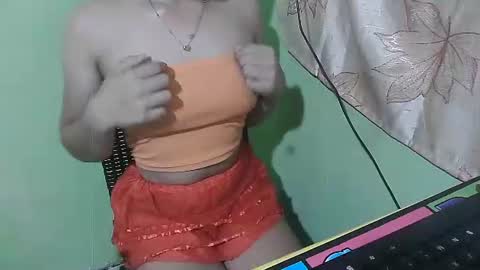 wet_asianxx online show from February 24, 9:40 am