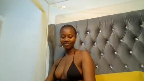 wet_pussieyy online show from August 5, 12:47 pm