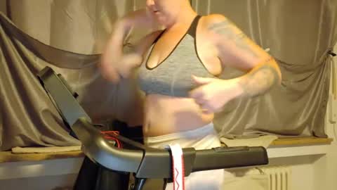 Wetgerman online show from August 10, 9:16 pm