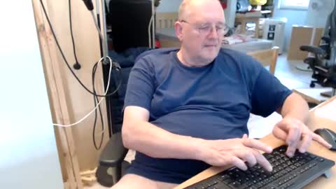 WeTwo online show from July 14, 2:20 pm