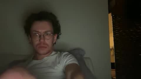 whatthefoot online show from March 14, 1:39 pm