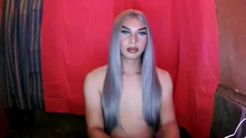 whispering_ering online show from August 10, 3:02 pm