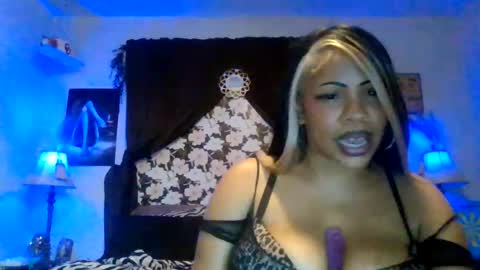 whisperingmayafairs online show from July 27, 1:11 am