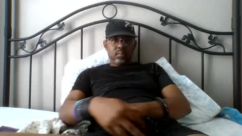 whisperw online show from August 5, 9:02 pm