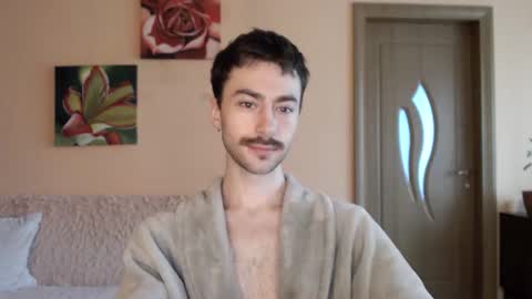 Tom online show from July 25, 1:59 pm