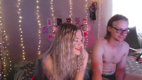 Melania and Mikey online show from May 9, 8:06 am