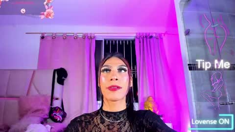 white_tsx online show from June 8, 10:32 am