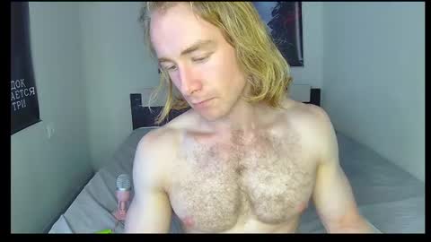 whitebars22 online show from August 14, 7:01 am