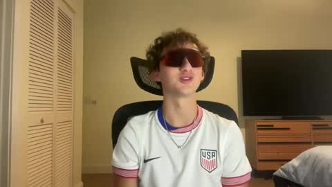 whiteboy770 online show from June 19, 1:38 am