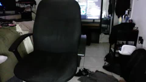 whitebubblebutt44 online show from May 11, 10:34 pm