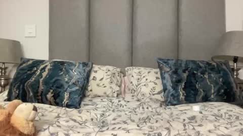 kati  online show from August 11, 10:39 am