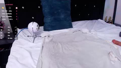 Laura online show from July 31, 2:18 am