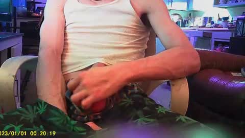 whitetrashgoon6567 online show from August 15, 5:11 am
