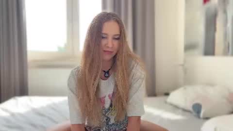 Alice online show from July 25, 1:59 pm