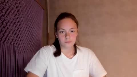 Veronica online show from June 20, 9:15 pm