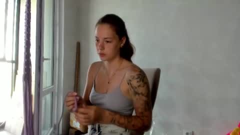 Veronica online show from June 21, 3:46 pm