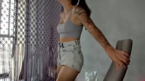 Veronica online show from June 21, 4:52 pm