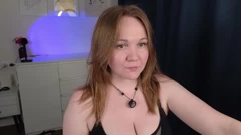 Anya online show from August 3, 4:25 pm