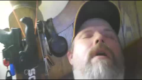 wickedwolfman69 online show from April 2, 3:03 am