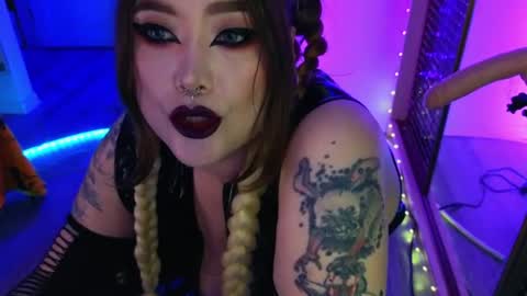 Laura  online show from July 26, 9:20 pm