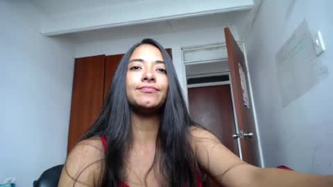wifhot online show from August 4, 10:40 pm
