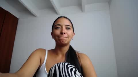 wifhot online show from August 12, 12:46 am