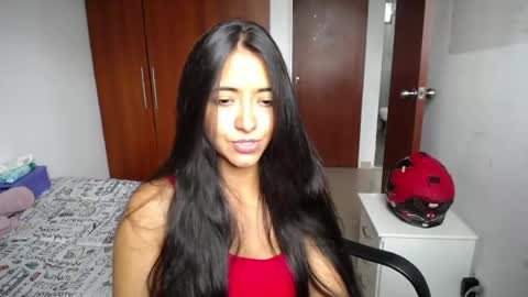 wifhot online show from August 12, 1:02 pm