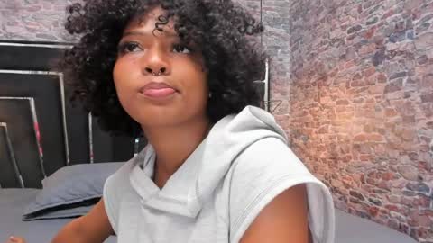 wild_firee_ online show from July 9, 6:02 pm