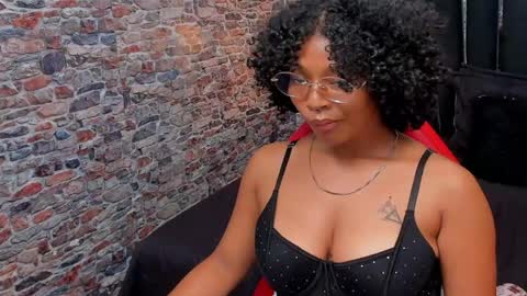 wild_firee_ online show from July 28, 3:51 pm