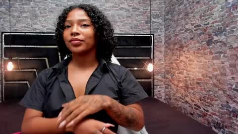 wild_firee_ online show from August 15, 12:31 pm