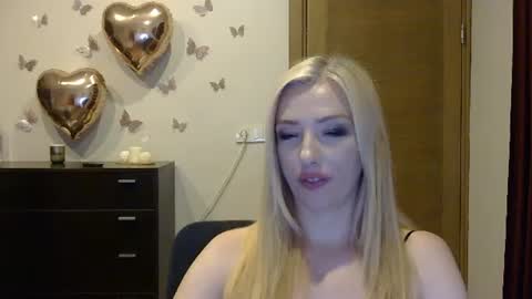 Alina online show from August 11, 5:04 pm