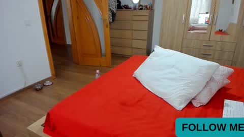 Alissa online show from August 11, 9:28 pm