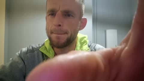 wildmike93 online show from September 7, 3:34 am