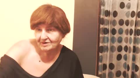 WildRedCat online show from August 12, 10:01 pm