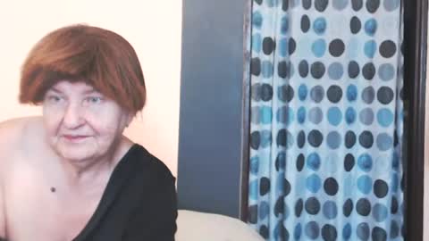WildRedCat online show from August 13, 11:57 am