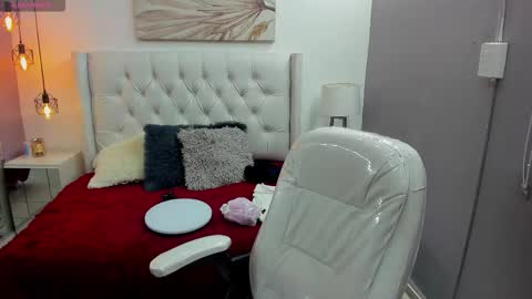 wild online show from February 23, 4:11 am