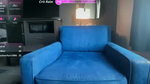 wildtravis online show from July 12, 6:36 pm