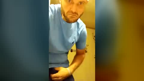 will902747 online show from July 24, 9:18 pm