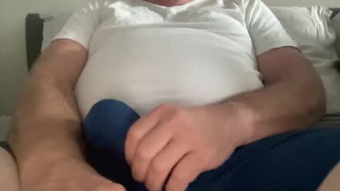 willieb777 online show from April 6, 12:42 pm
