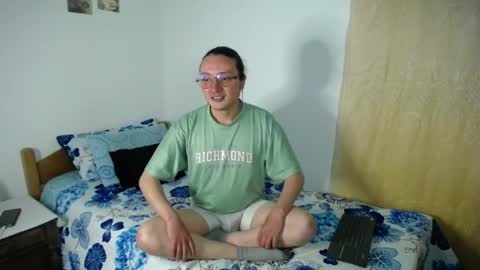 willmonkey online show from May 10, 7:43 am