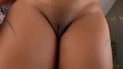 Ms Willow online show from August 6, 1:37 am