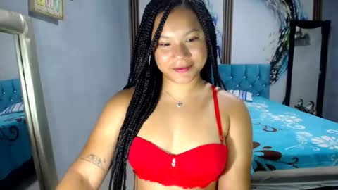 WIllow  online show from August 6, 12:37 pm