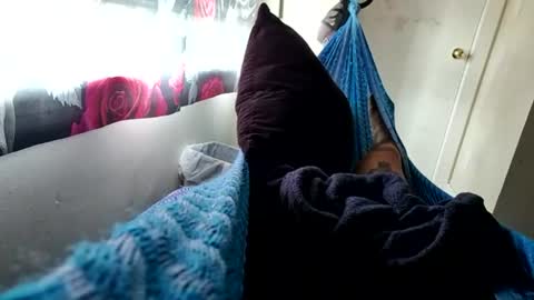 willy693214 online show from August 8, 9:15 pm
