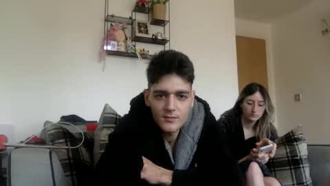 willy_est_95 online show from April 22, 9:56 am