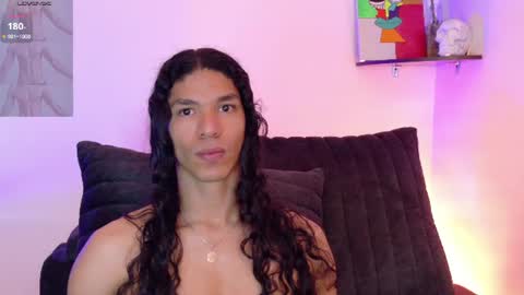 willy_veins online show from August 11, 1:18 am