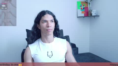 willy_veins online show from August 13, 10:46 pm